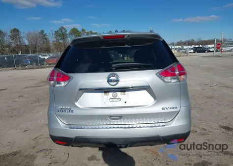 2016 Nissan Rogue Sv z USA, uszkodzony, nr VIN KNMAT2MV6GP667136